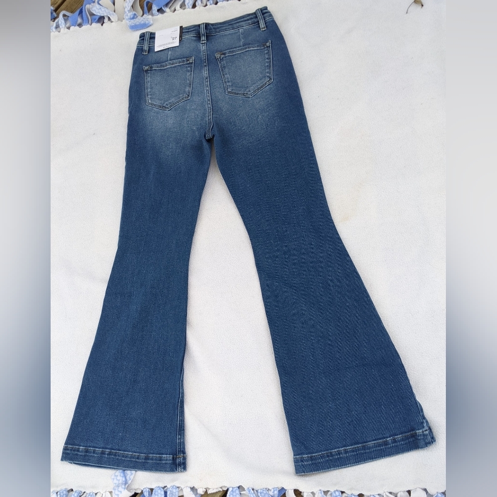 KanCan Distressed Button Fly Flare Jean sz 7/27